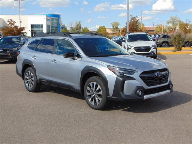 2025 Subaru Outback Limited's photo