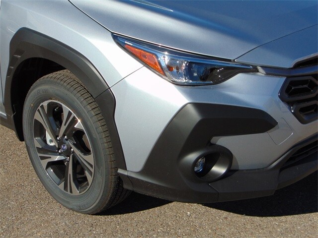 2025 Subaru Crosstrek Premium photo 2