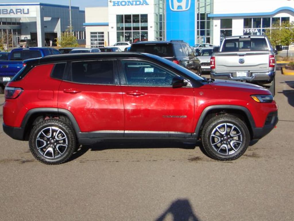 Used 2025 Jeep Compass Trailhawk SUV