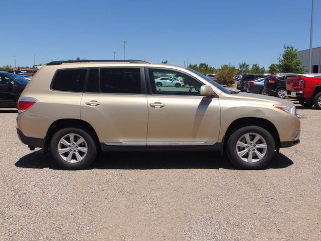Used 2012 Toyota Highlander SE V6 AWD SUV