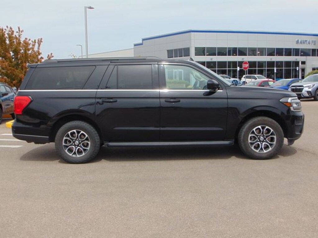 Used 2024 Ford Expedition Max XLT SUV