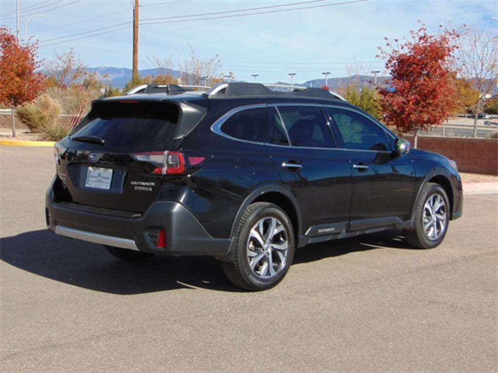 Used 2022 Subaru Outback Touring SUV