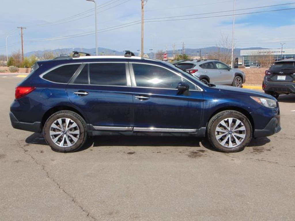 Used 2018 Subaru Outback 3.6R Touring with Starlink SUV