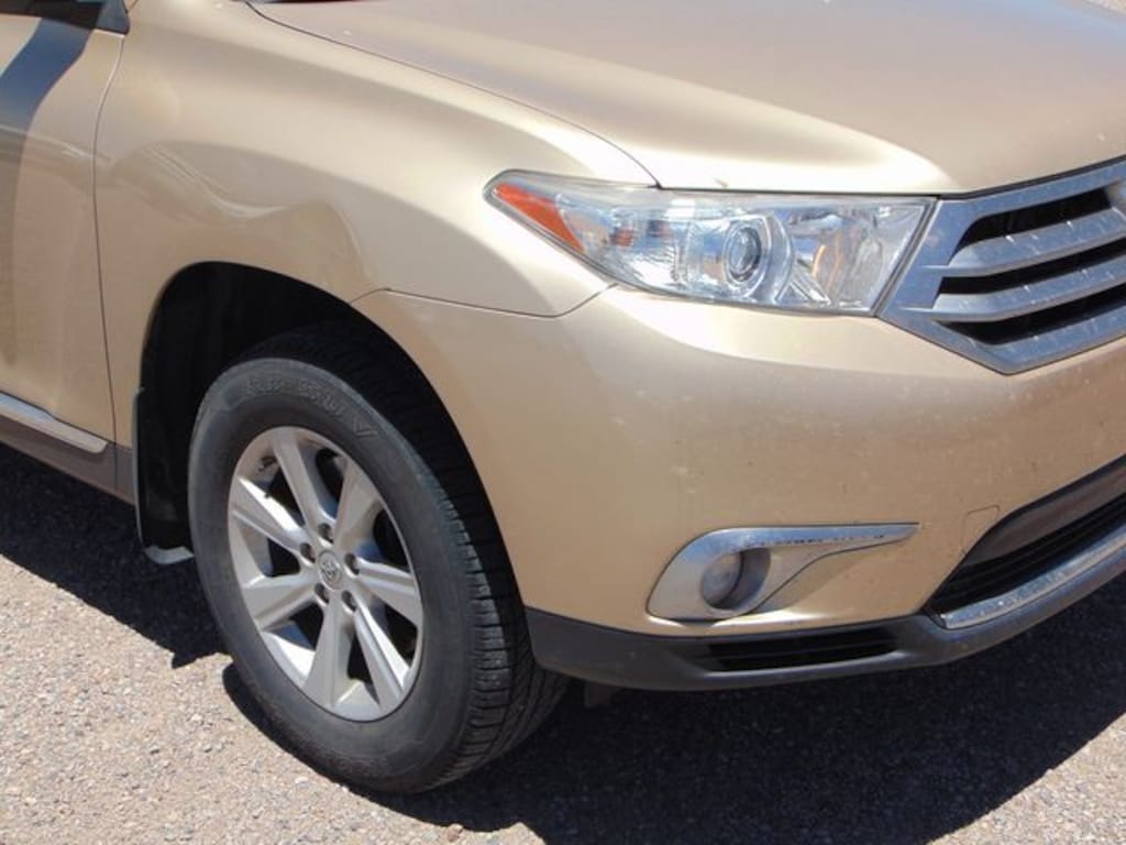 Used 2012 Toyota Highlander SE V6 AWD SUV