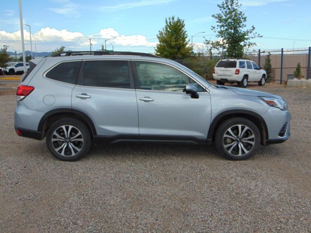 Used 2023 Subaru Forester Limited SUV