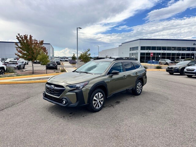 2025 Subaru Outback Premium photo 3