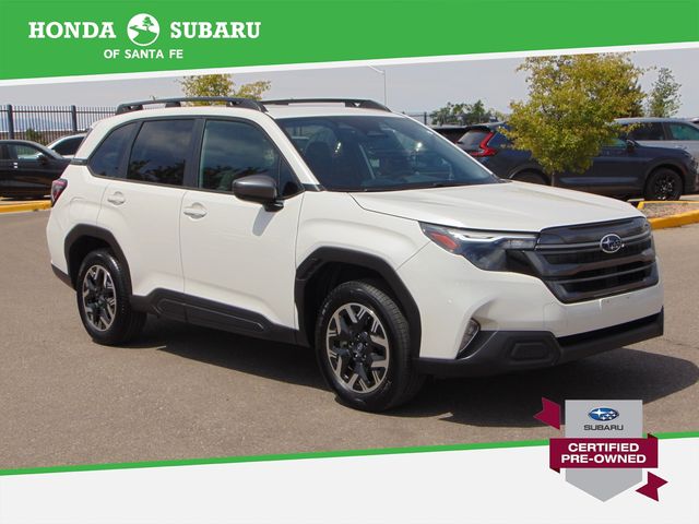 2025 Subaru Forester Premium's photo