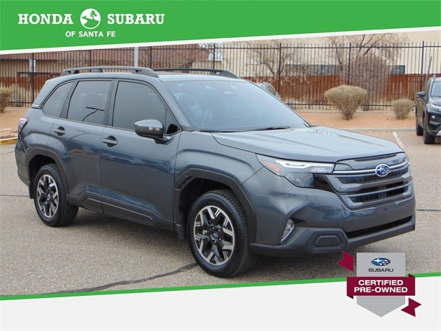 2025 Subaru Forester Premium's photo