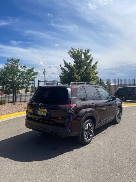 2026 Subaru Forester Premium's photo