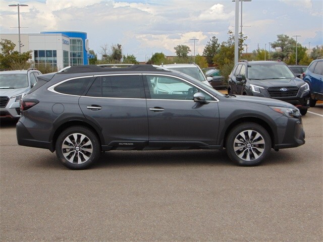 2025 Subaru Outback Touring XT photo 3