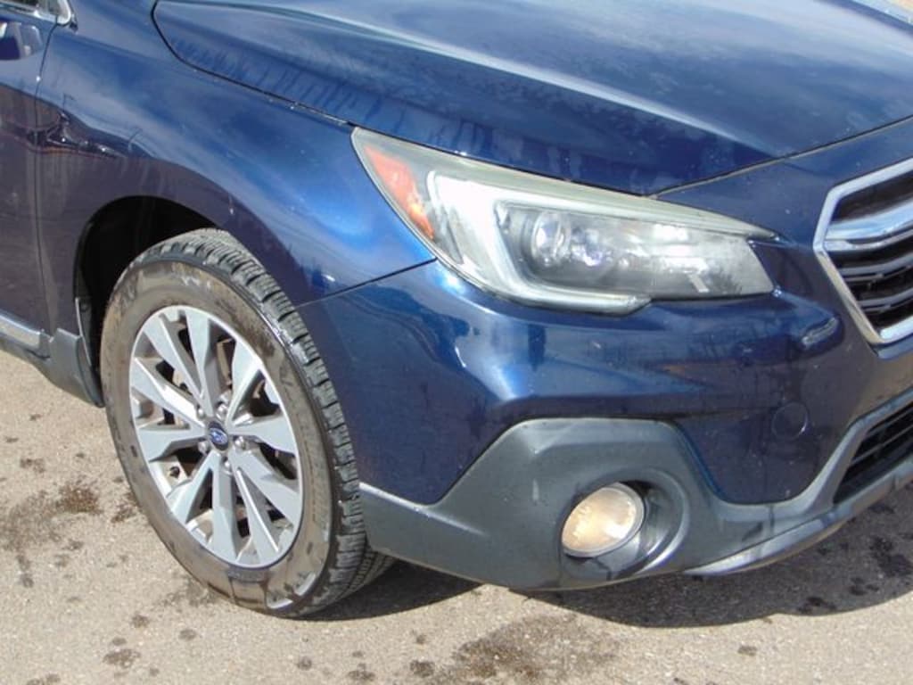 Used 2018 Subaru Outback 3.6R Touring with Starlink SUV