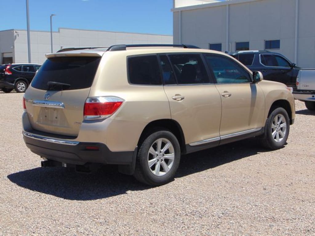 Used 2012 Toyota Highlander SE V6 AWD SUV