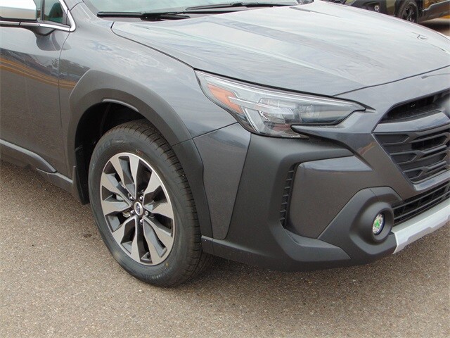 2025 Subaru Outback Touring XT photo 2