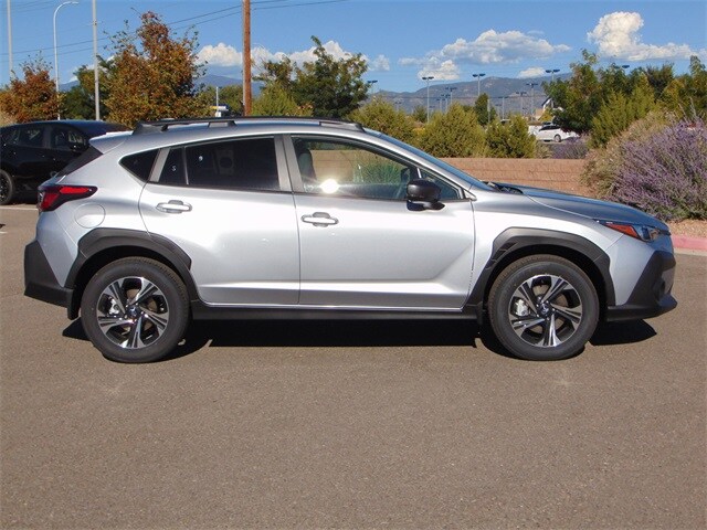 2025 Subaru Crosstrek Premium photo 3