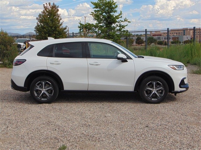 2024 Honda HR-V EX-L photo 2