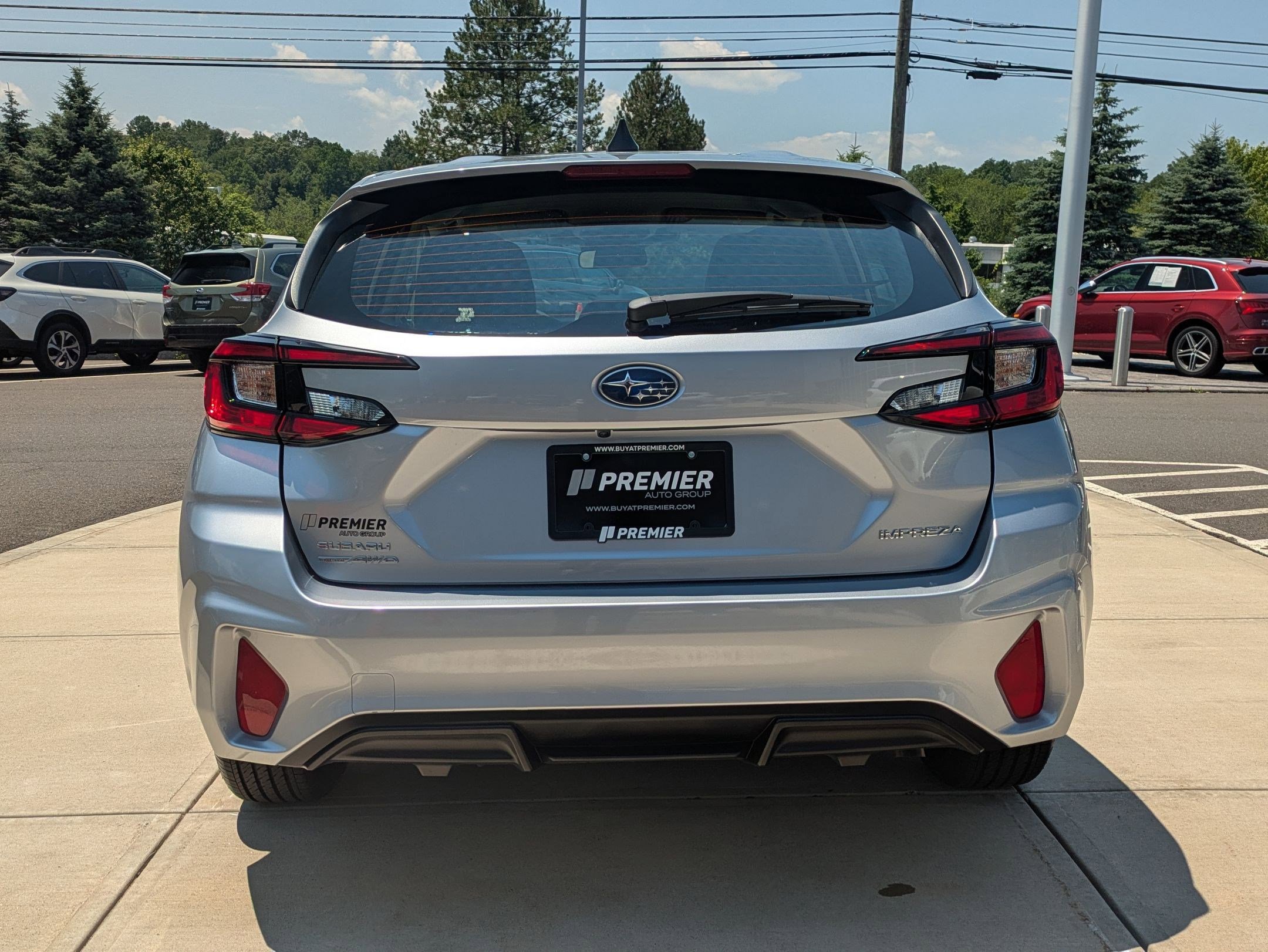 2025 Subaru Impreza Base photo 3