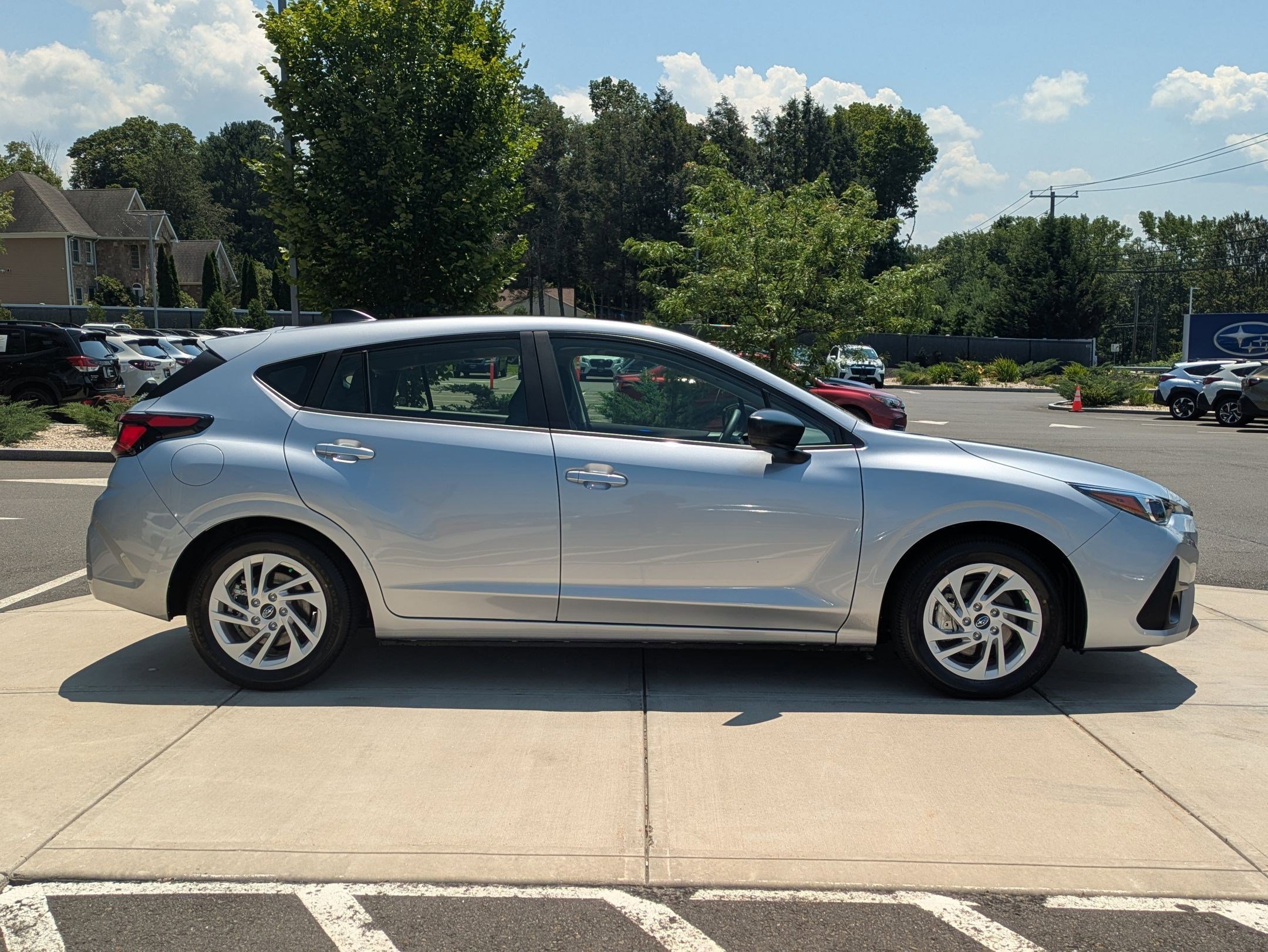 2025 Subaru Impreza Base photo 2