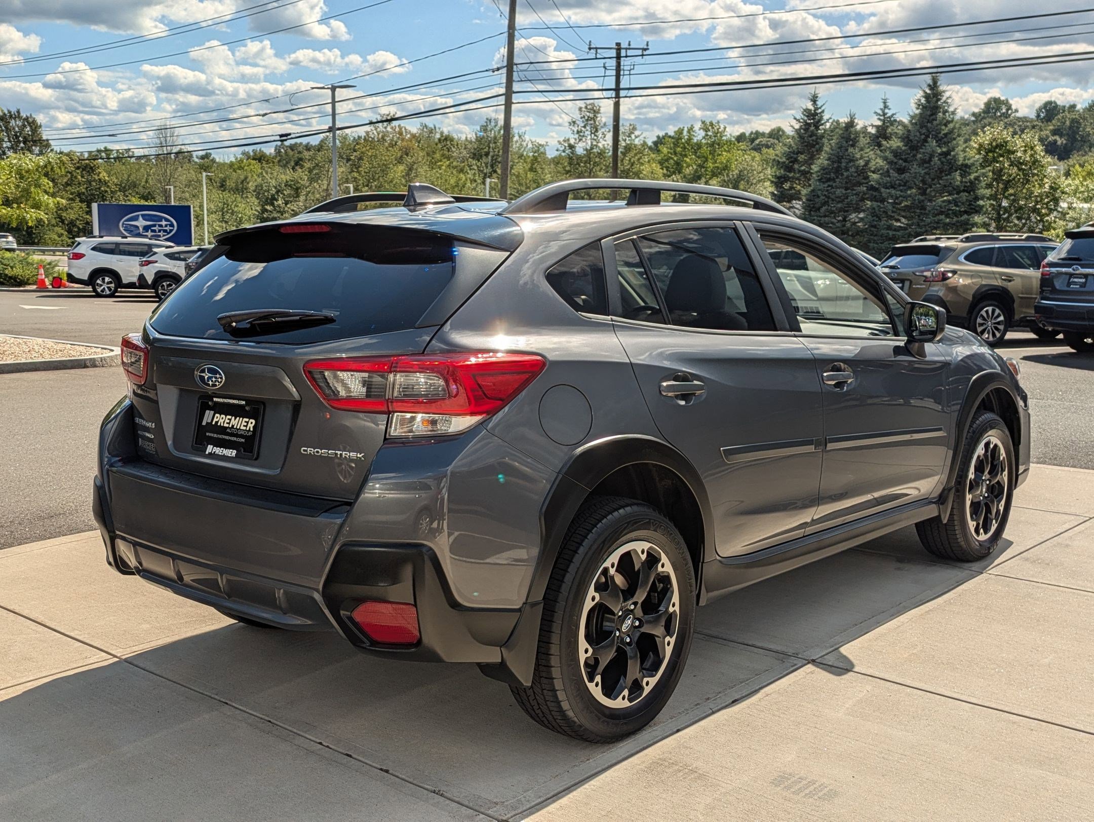 2022 Subaru Crosstrek Premium photo 3