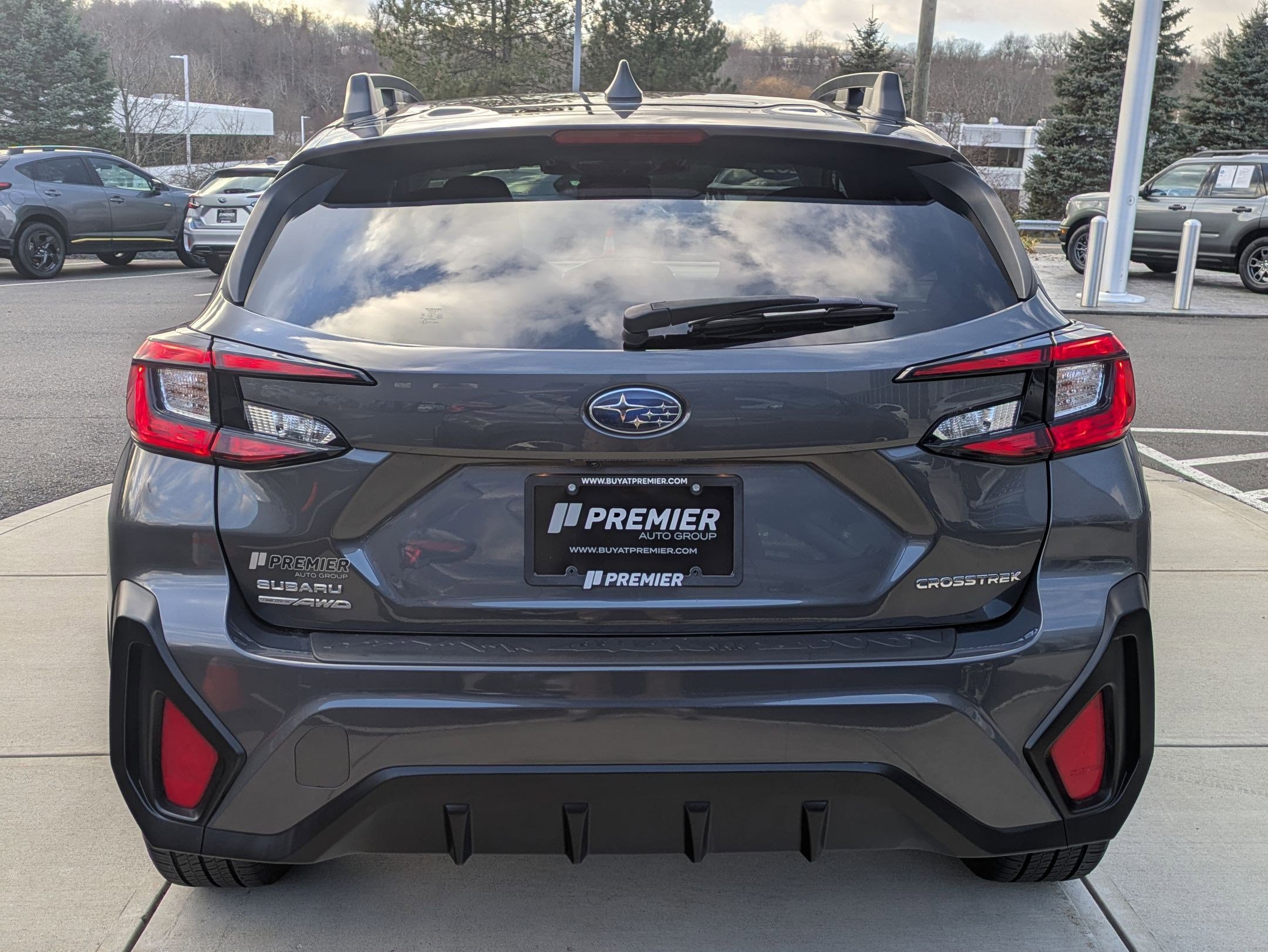 2024 Subaru Crosstrek Premium photo 3