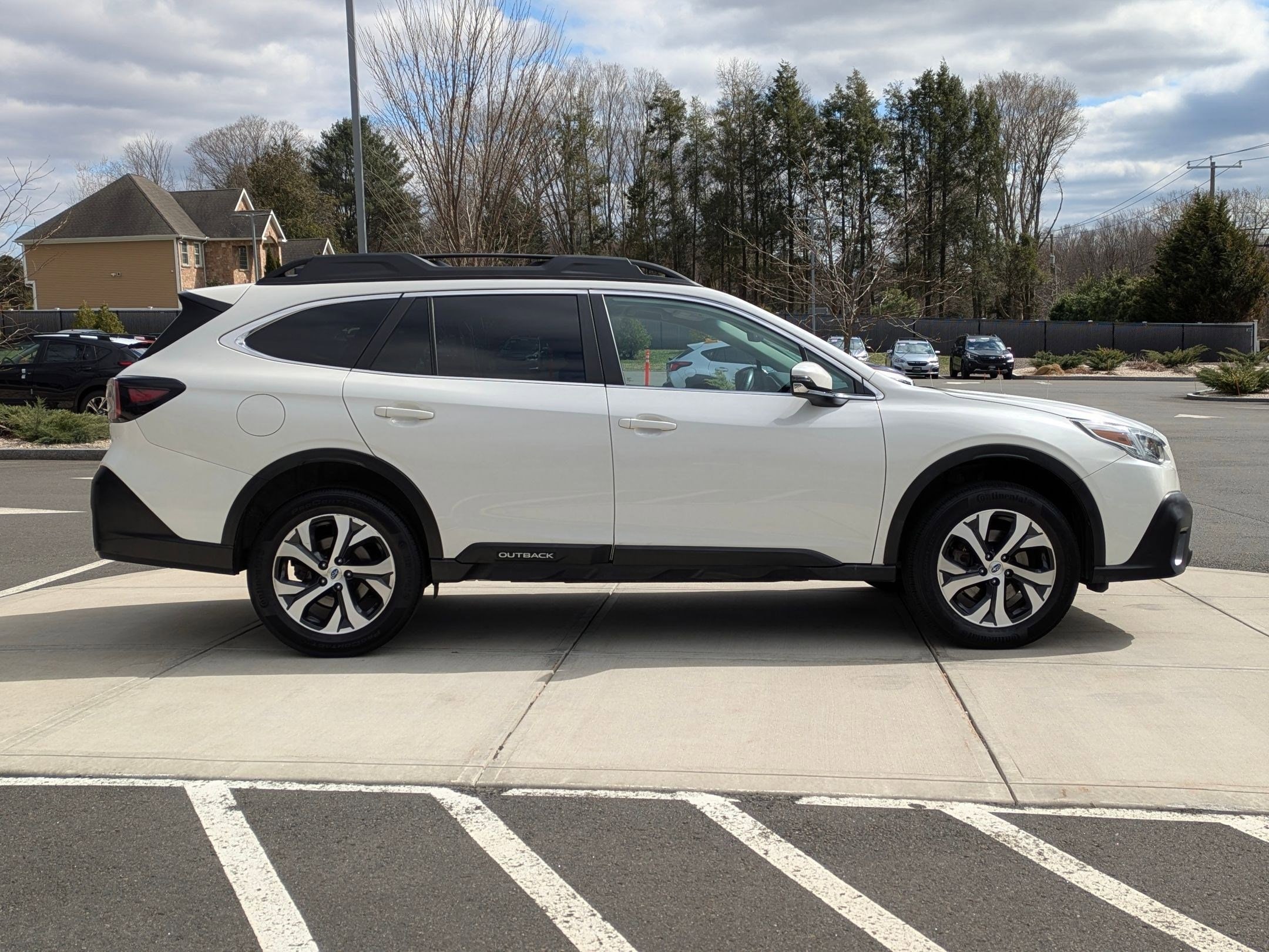 Used 2020 Subaru Outback Limited with VIN 4S4BTALC6L3143058 for sale in Middlebury, CT