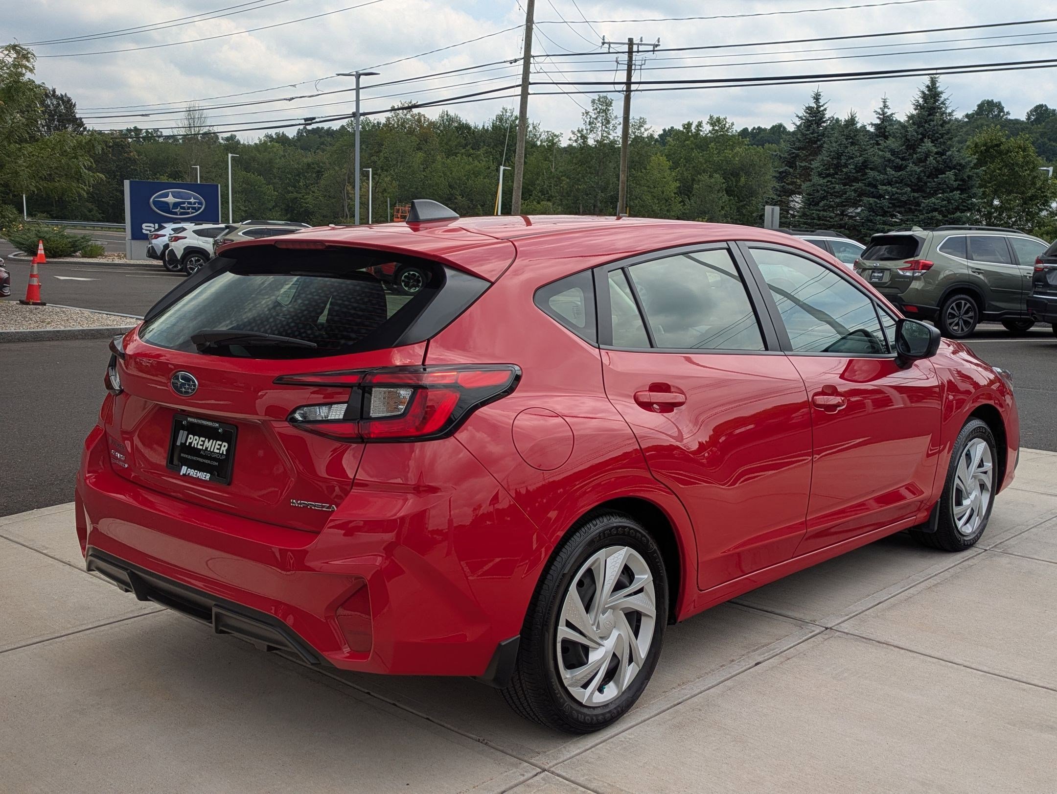 2024 Subaru Impreza Base photo 3
