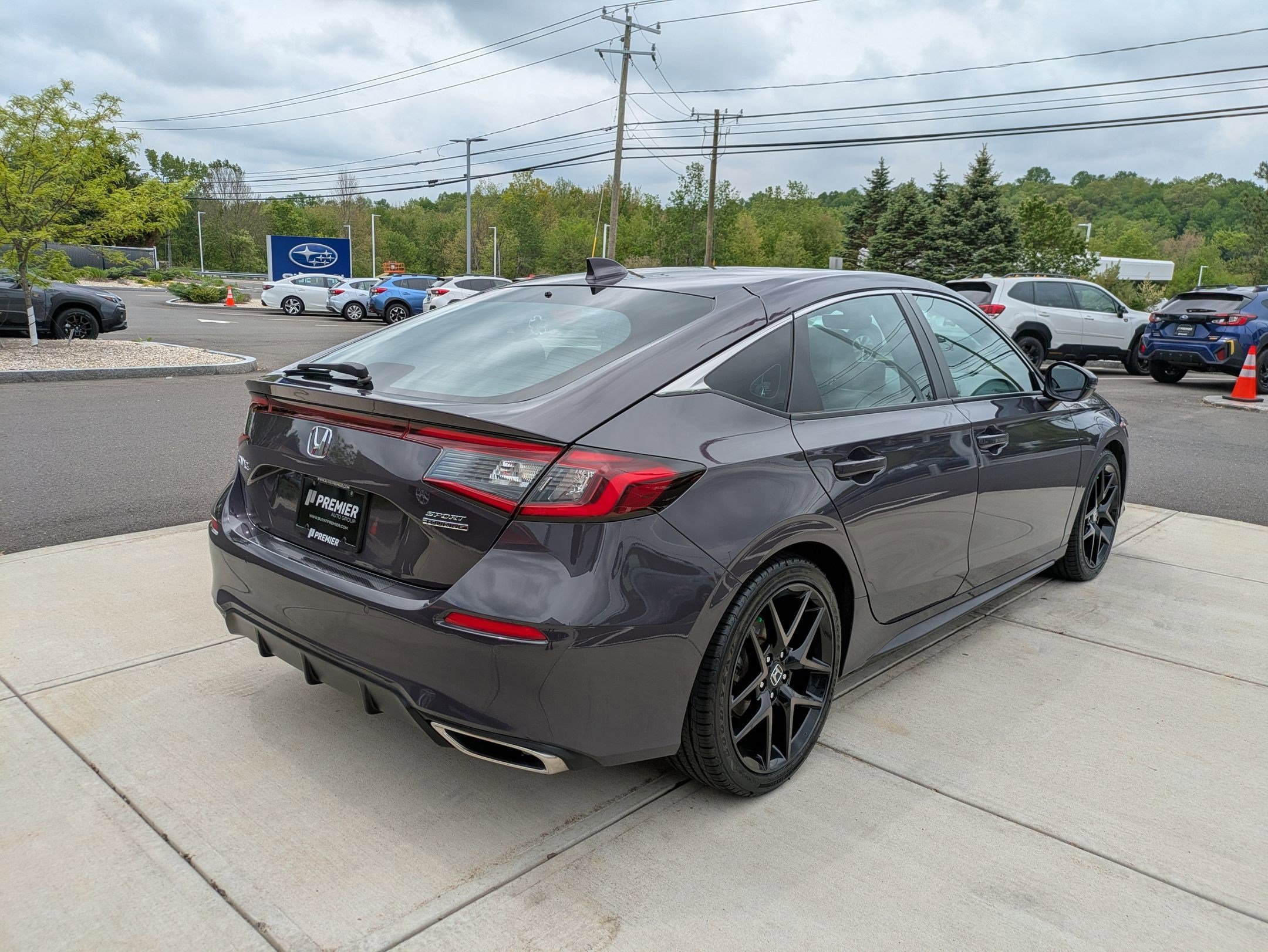 2023 Honda Civic Sport Touring photo 3
