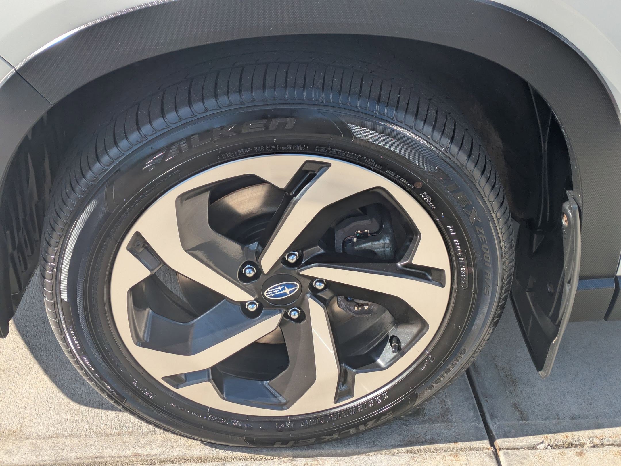 2024 Subaru Forester Touring - Photo 10