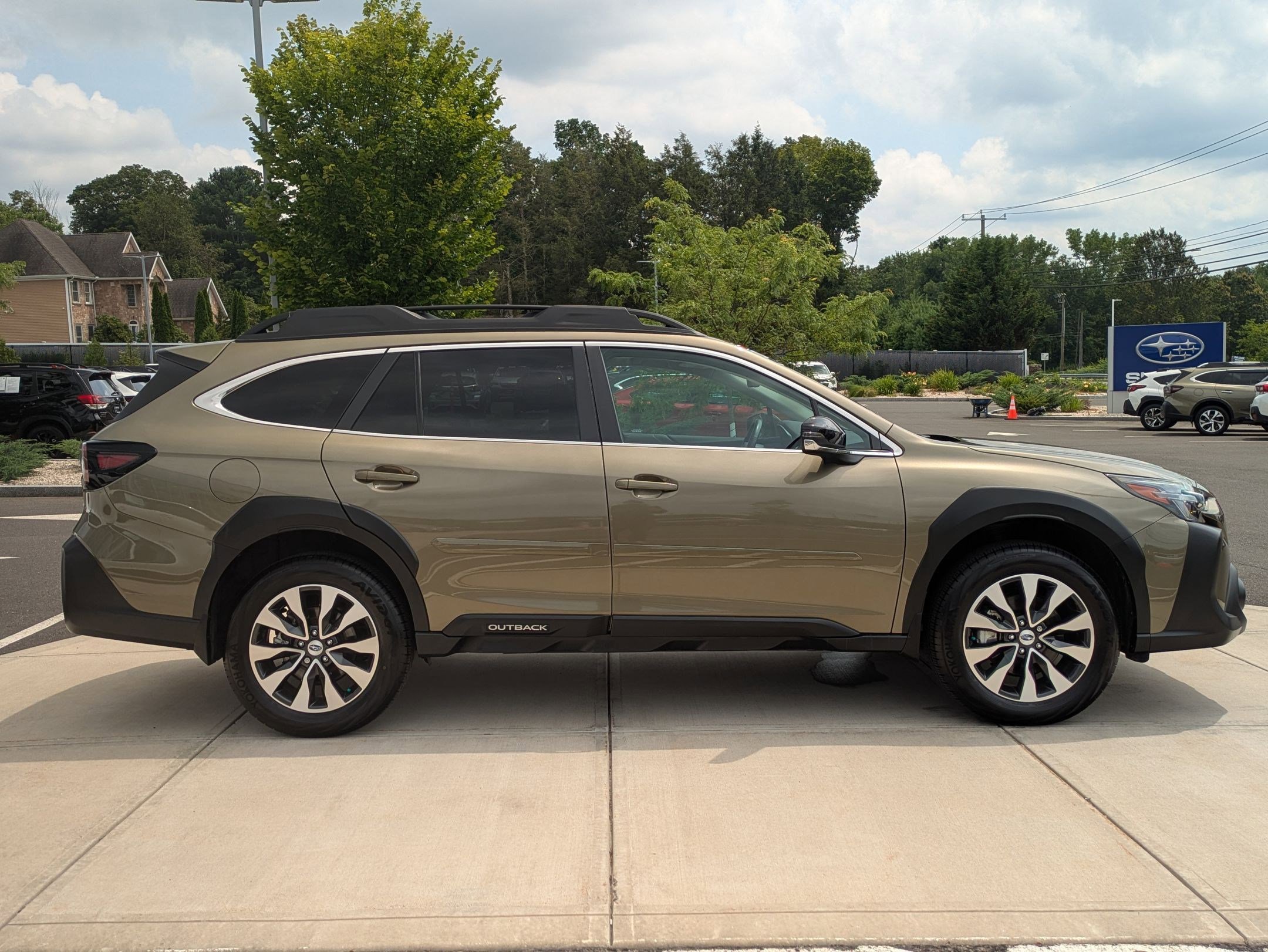 2024 Subaru Outback Limited photo 2
