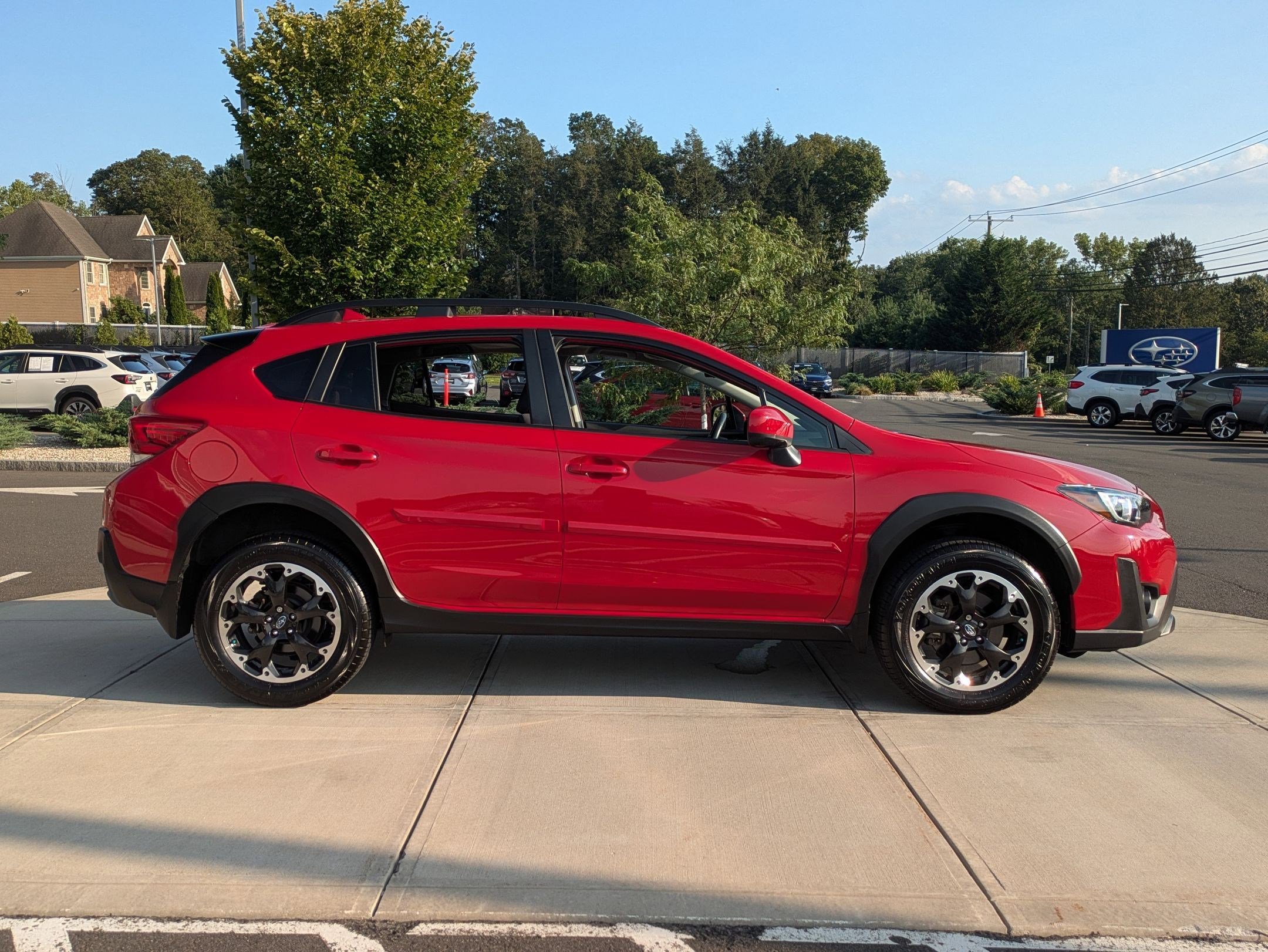 2022 Subaru Crosstrek Premium photo 2