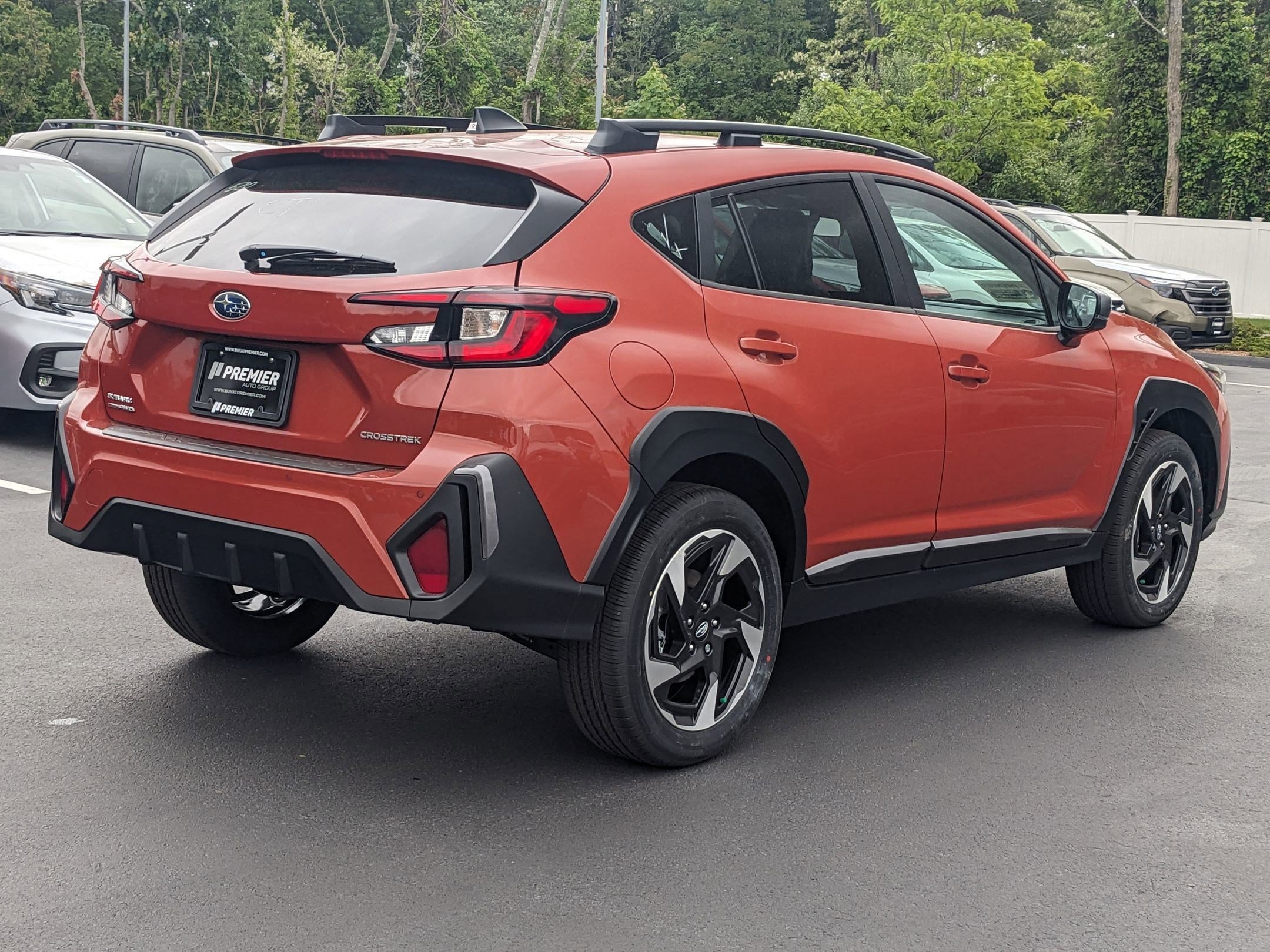 2025 Subaru Crosstrek Limited photo 2