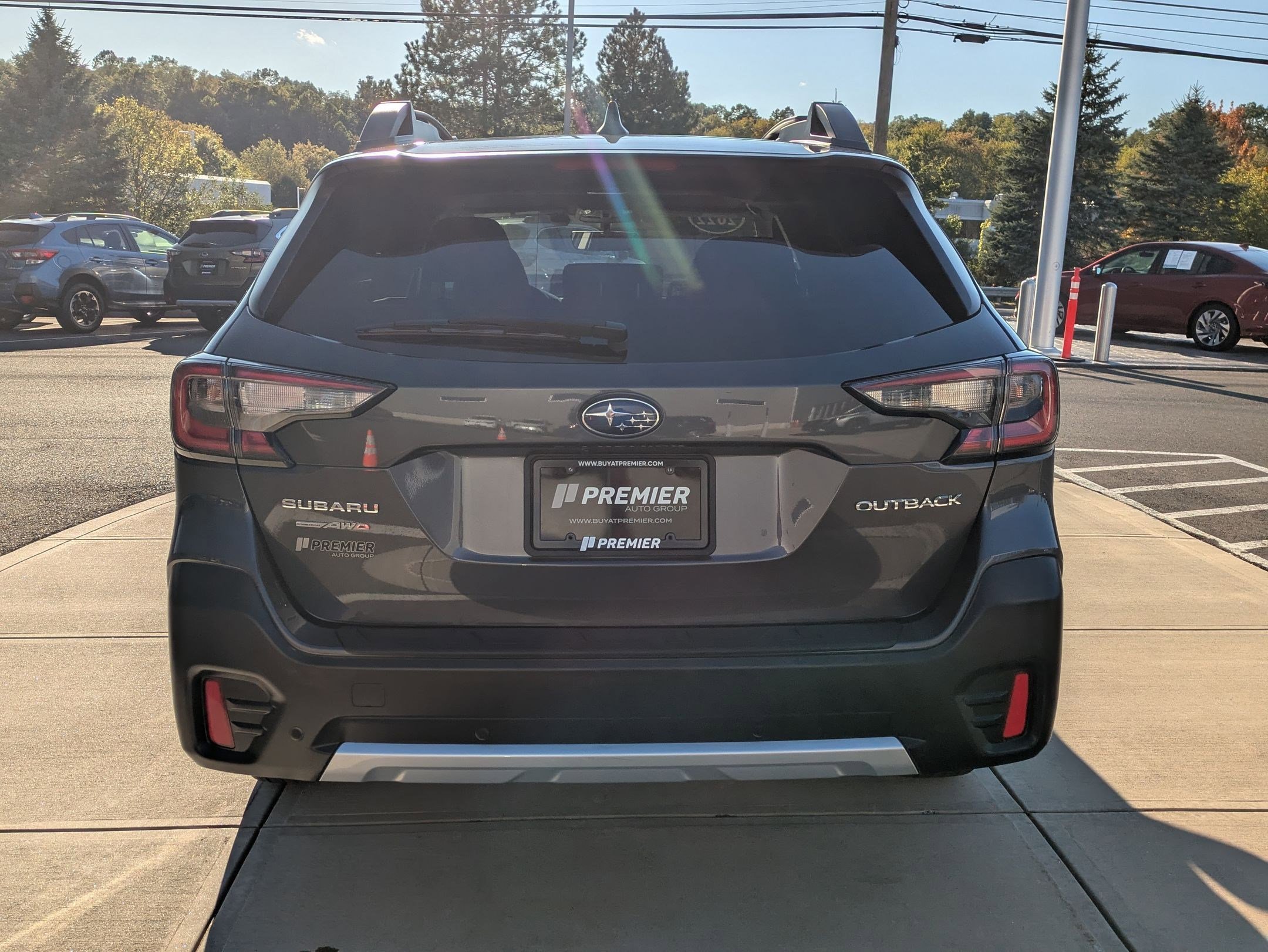 2022 Subaru Outback Limited photo 2