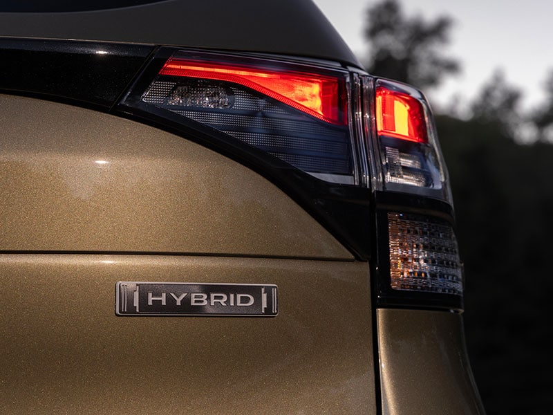 2025_Subaru_ForesterHybrid_08.jpg
