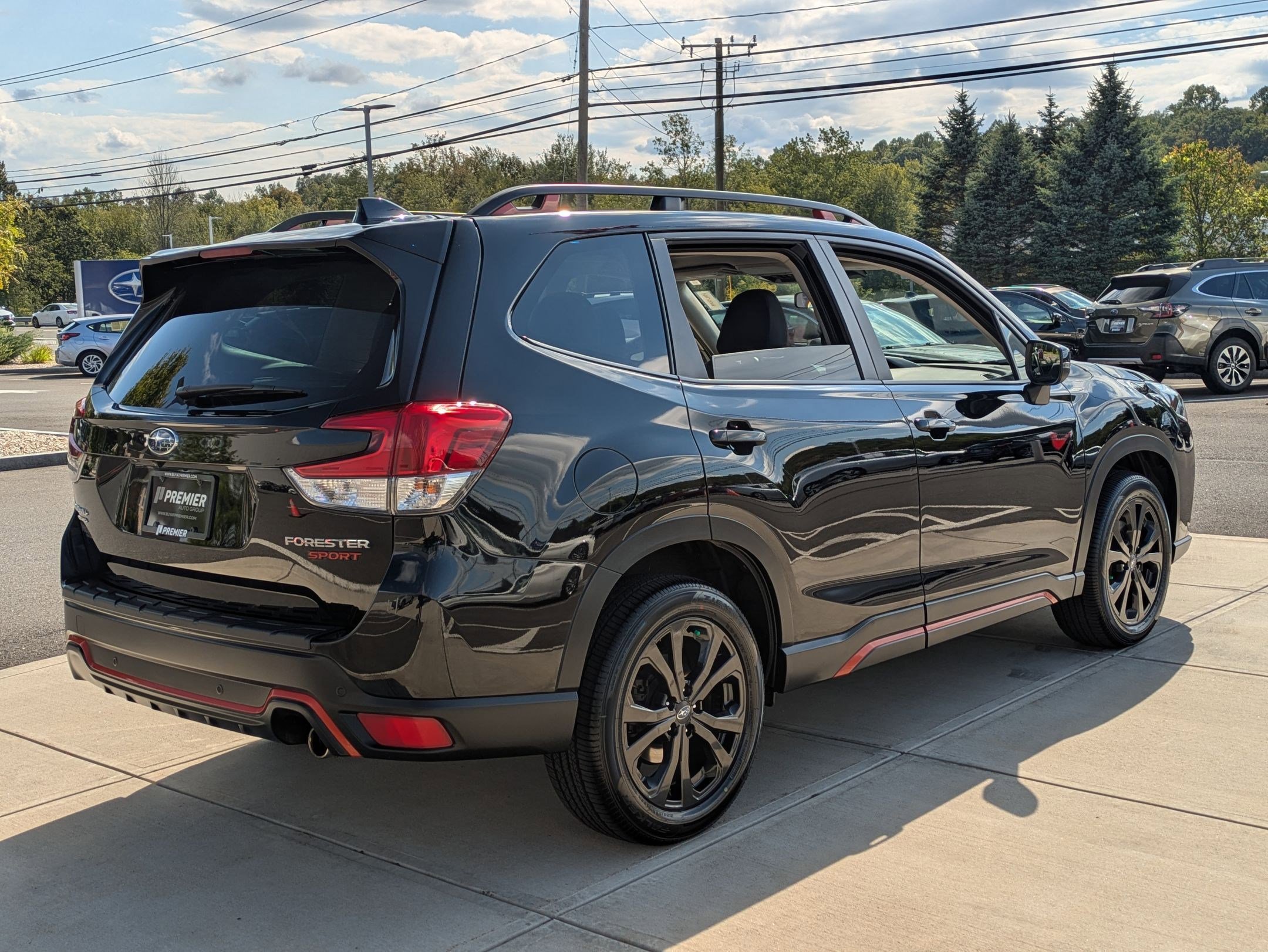 2023 Subaru Forester Sport photo 2
