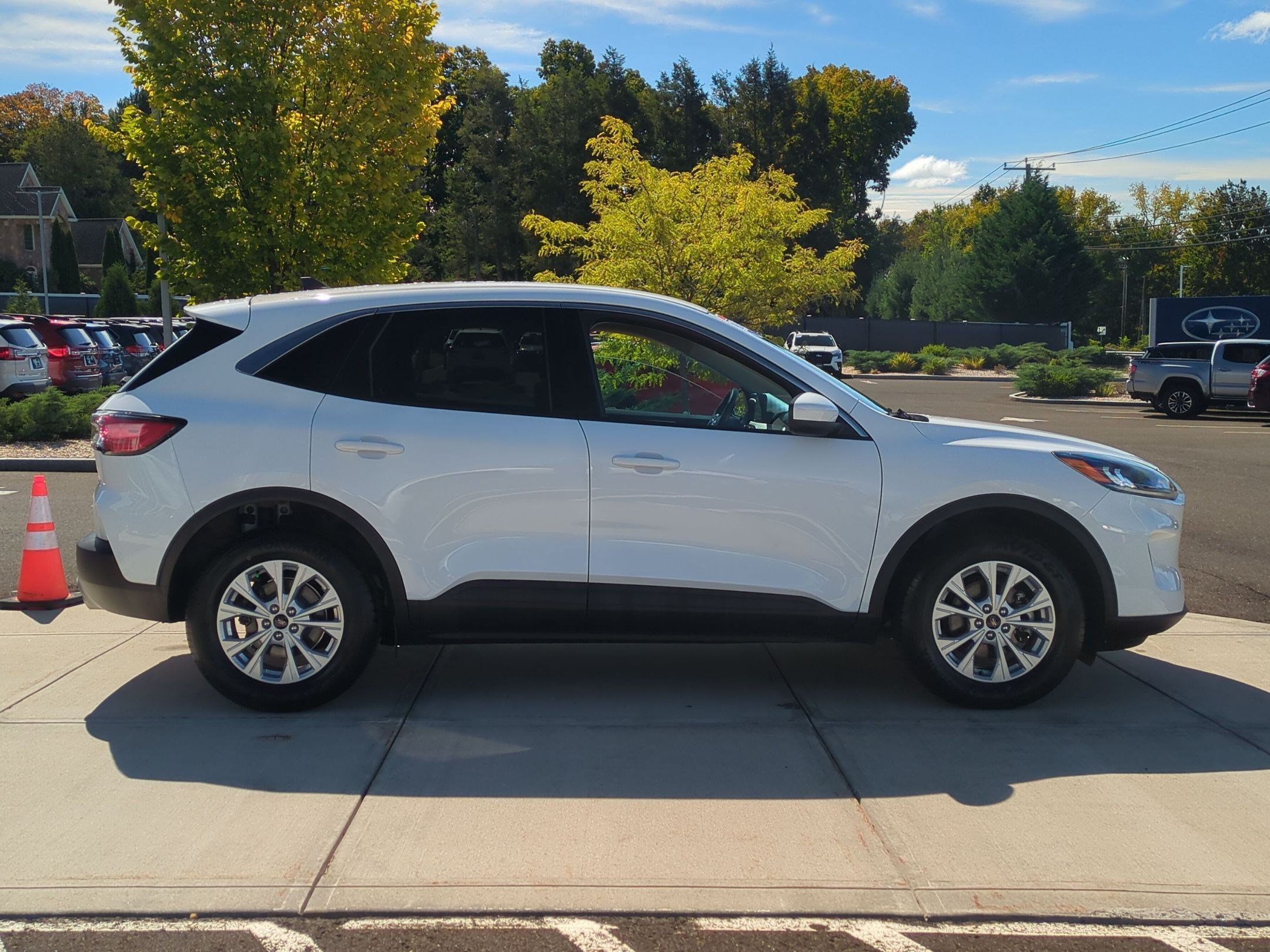 Used 2020 Ford Escape SE with VIN 1FMCU9G64LUA90052 for sale in Middlebury, CT