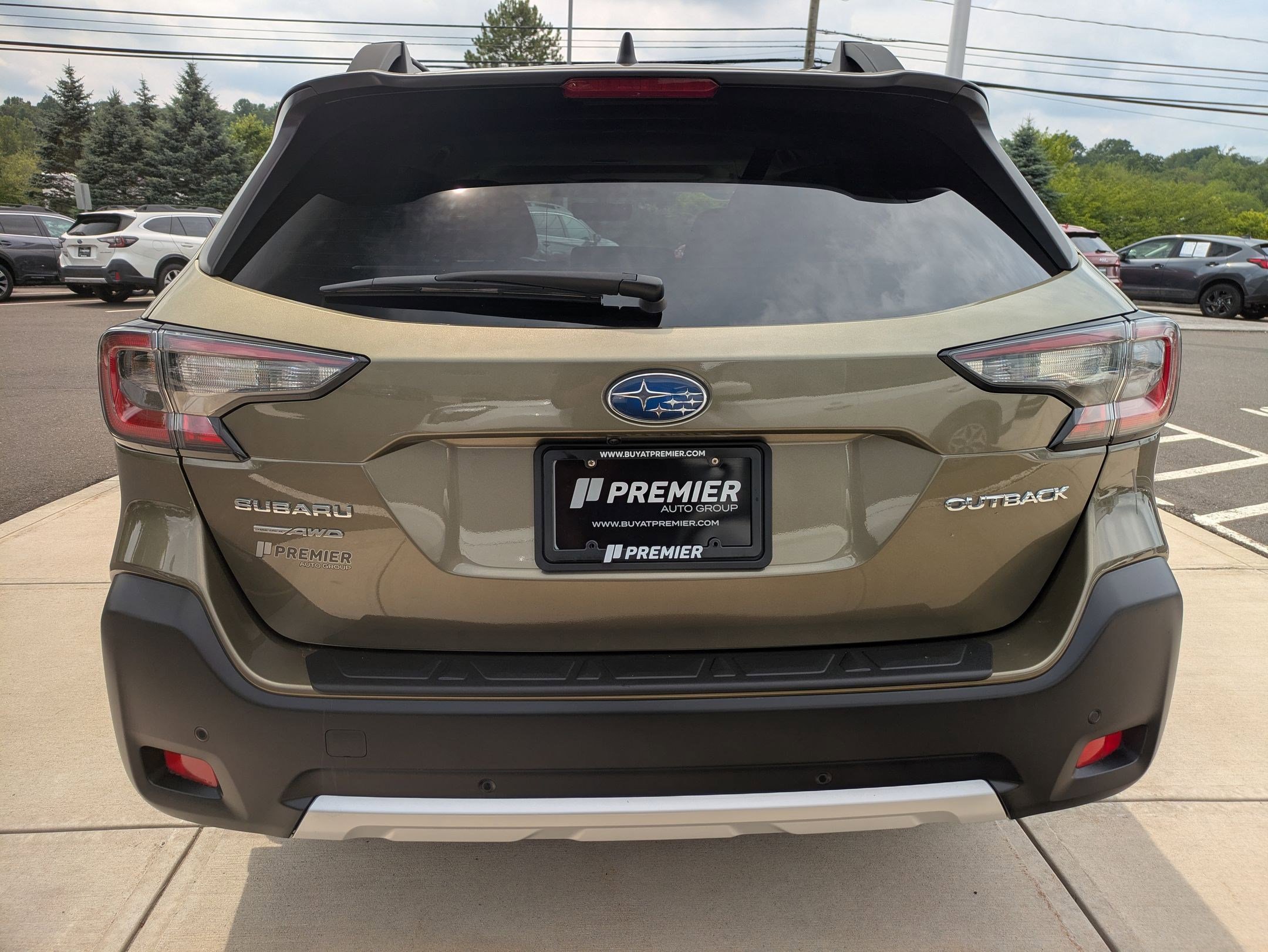 2024 Subaru Outback Limited photo 4