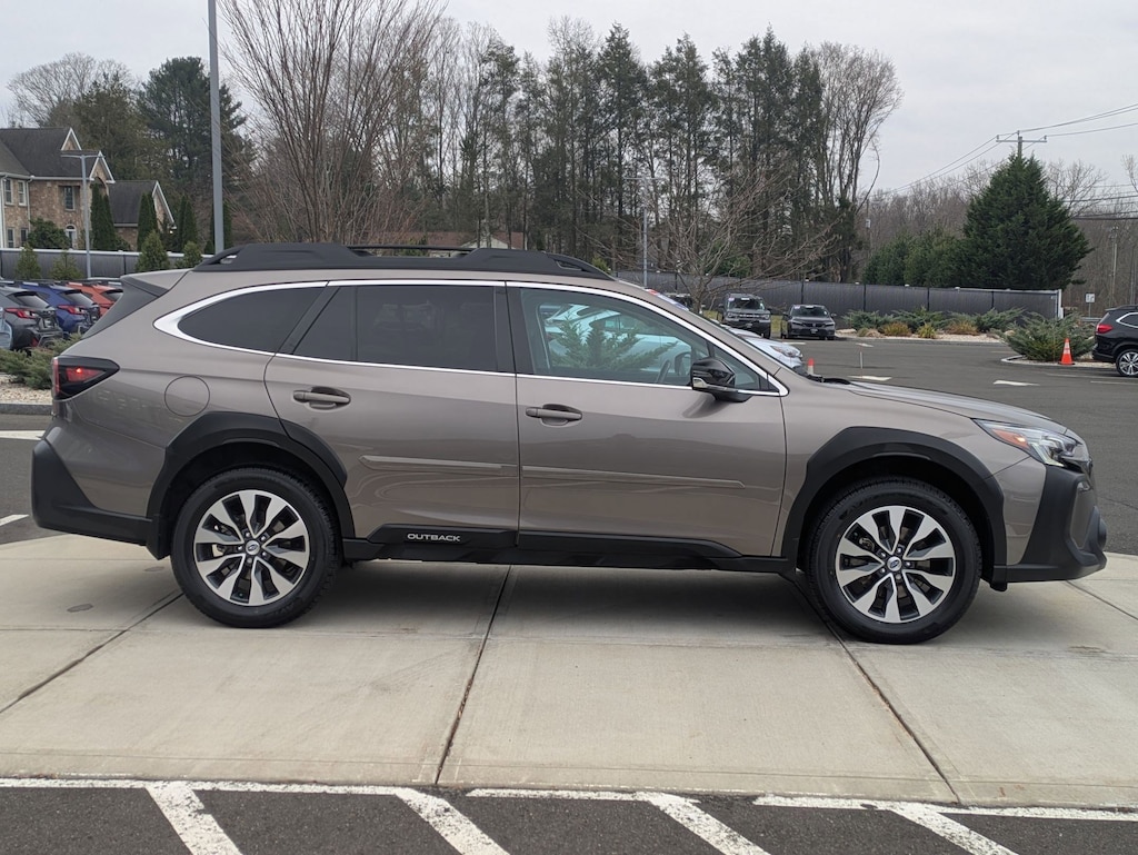 Used 2024 Subaru Outback Limited XT SUV