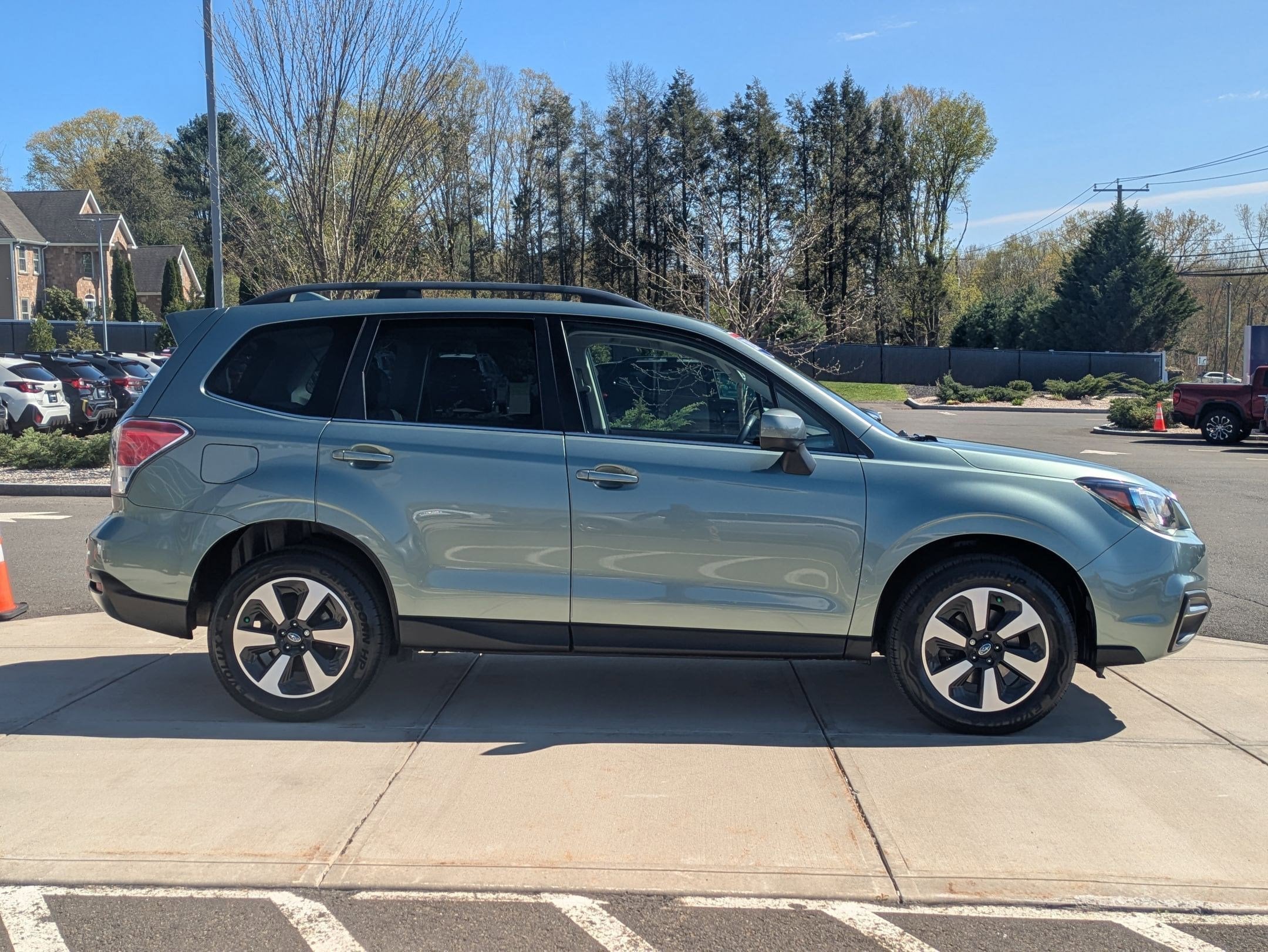 Used 2018 Subaru Forester Limited with VIN JF2SJARC3JH410370 for sale in Middlebury, CT