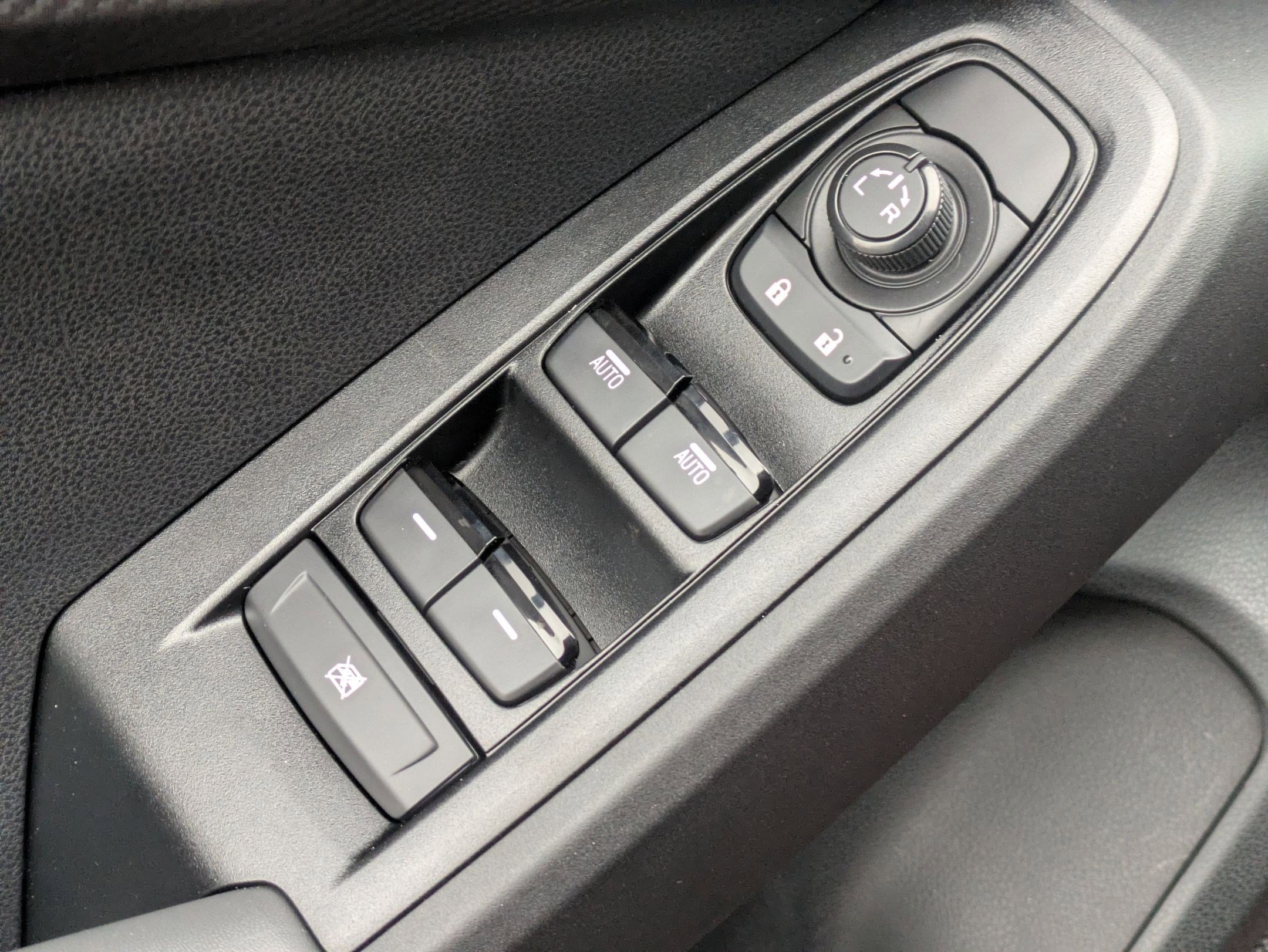2026 Subaru Crosstrek Premium - Photo 12