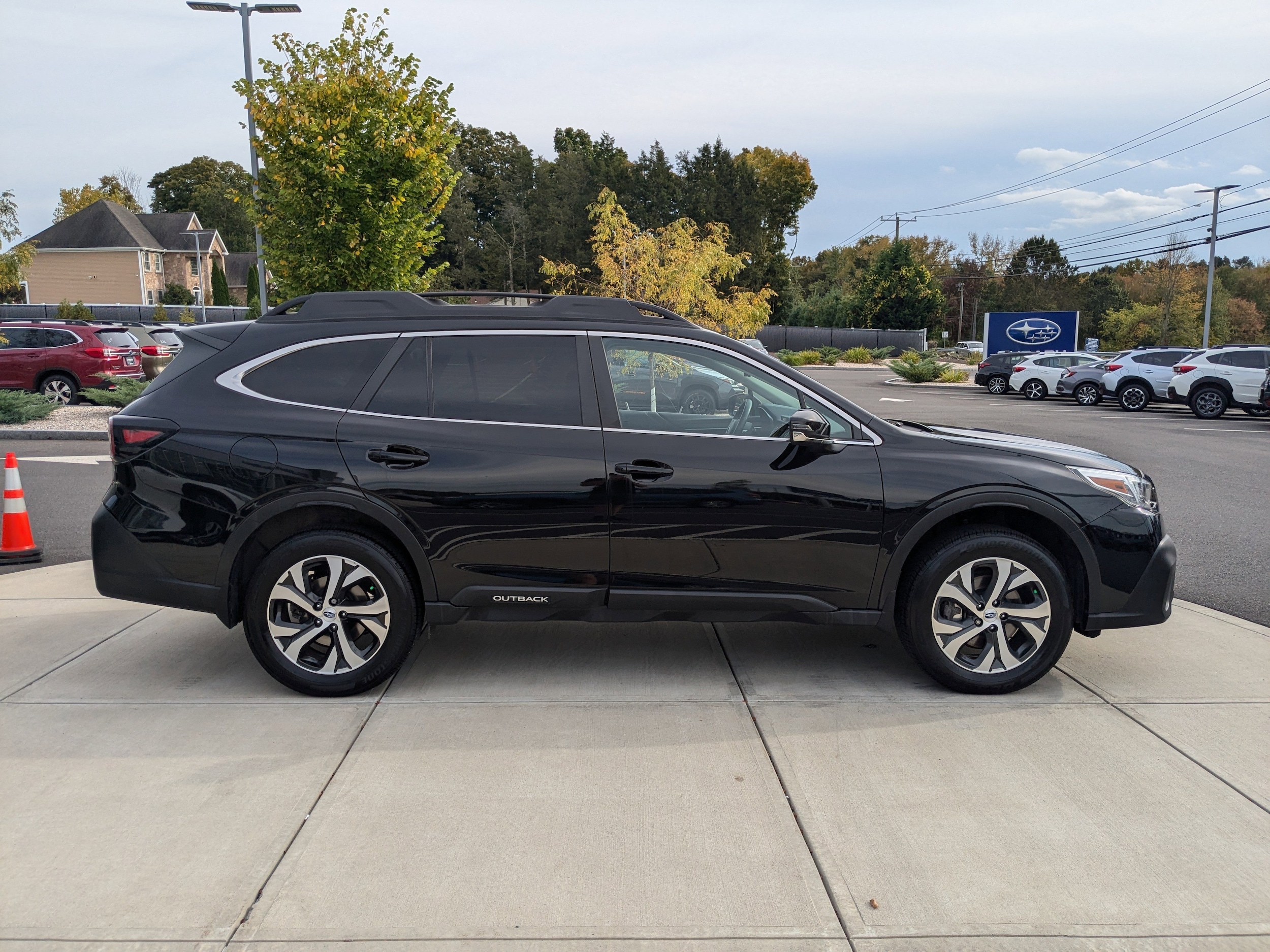 Used 2020 Subaru Outback Limited with VIN 4S4BTANCXL3257545 for sale in Middlebury, CT