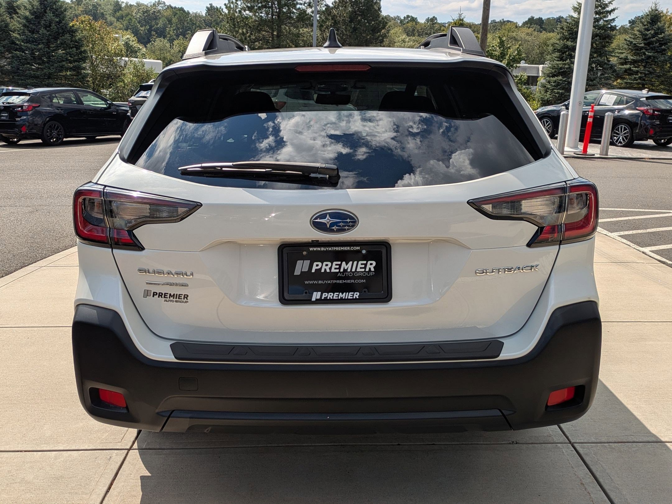 2024 Subaru Outback Premium photo 4