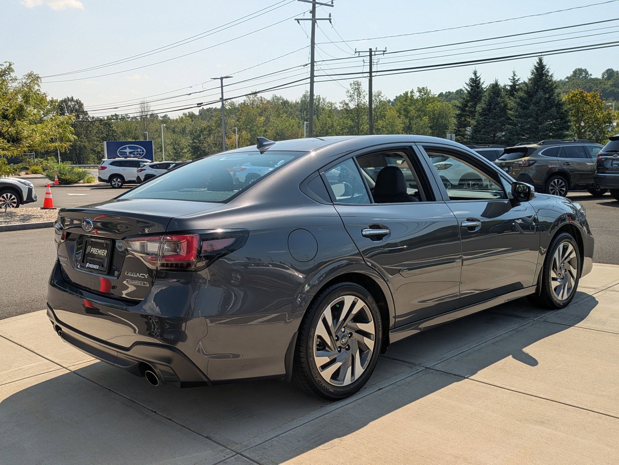 2024 Subaru Legacy Touring XT photo 3