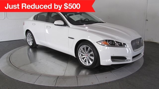 2015 Jaguar XF Premium's photo