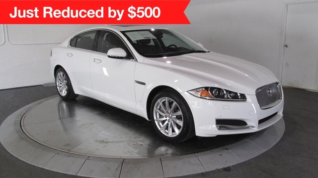 2015 Jaguar XF Premium's photo