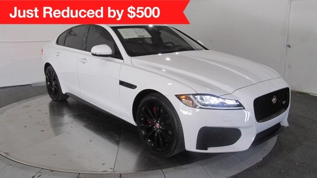 2016 Jaguar XF S's photo