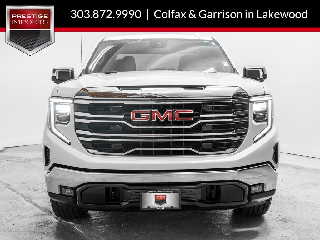 Used 2022 GMC Sierra 1500 SLT with VIN 3GTUUDED9NG583616 for sale in Lakewood, CO