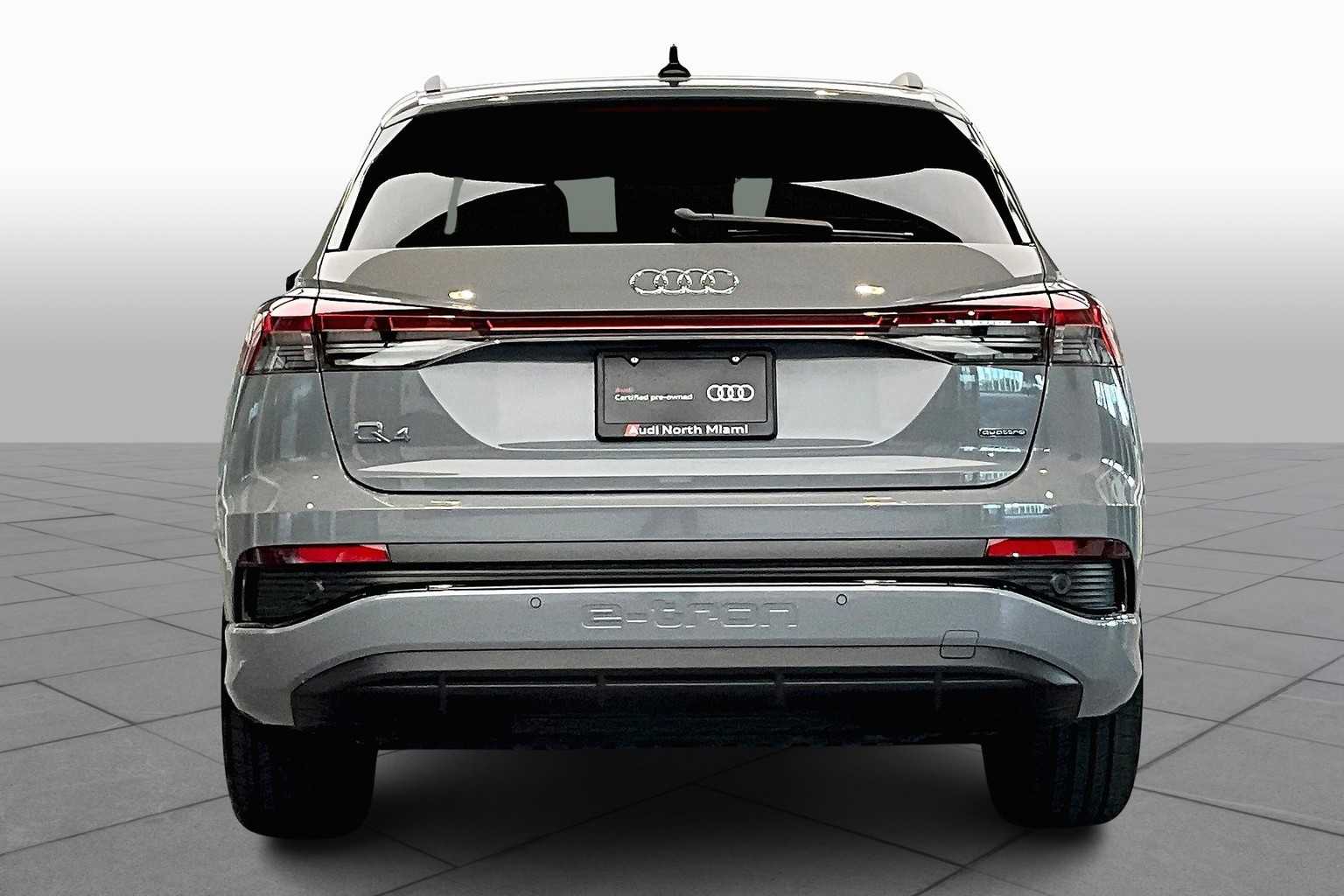 2024 Audi Q4 E-tron Premium photo 4