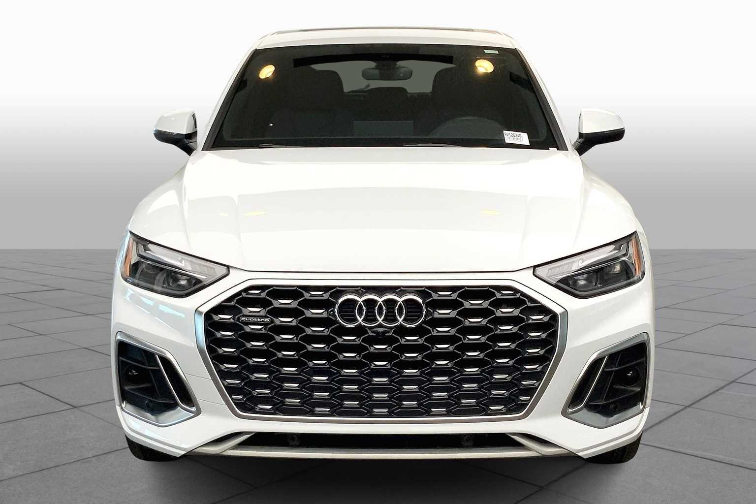 2024 Audi Q5 Sportback 45 S line Premium Plus photo 3