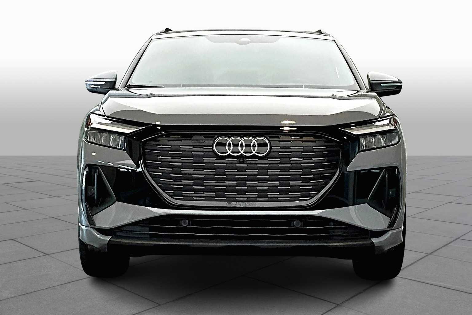 2024 Audi Q4 E-tron Premium photo 3