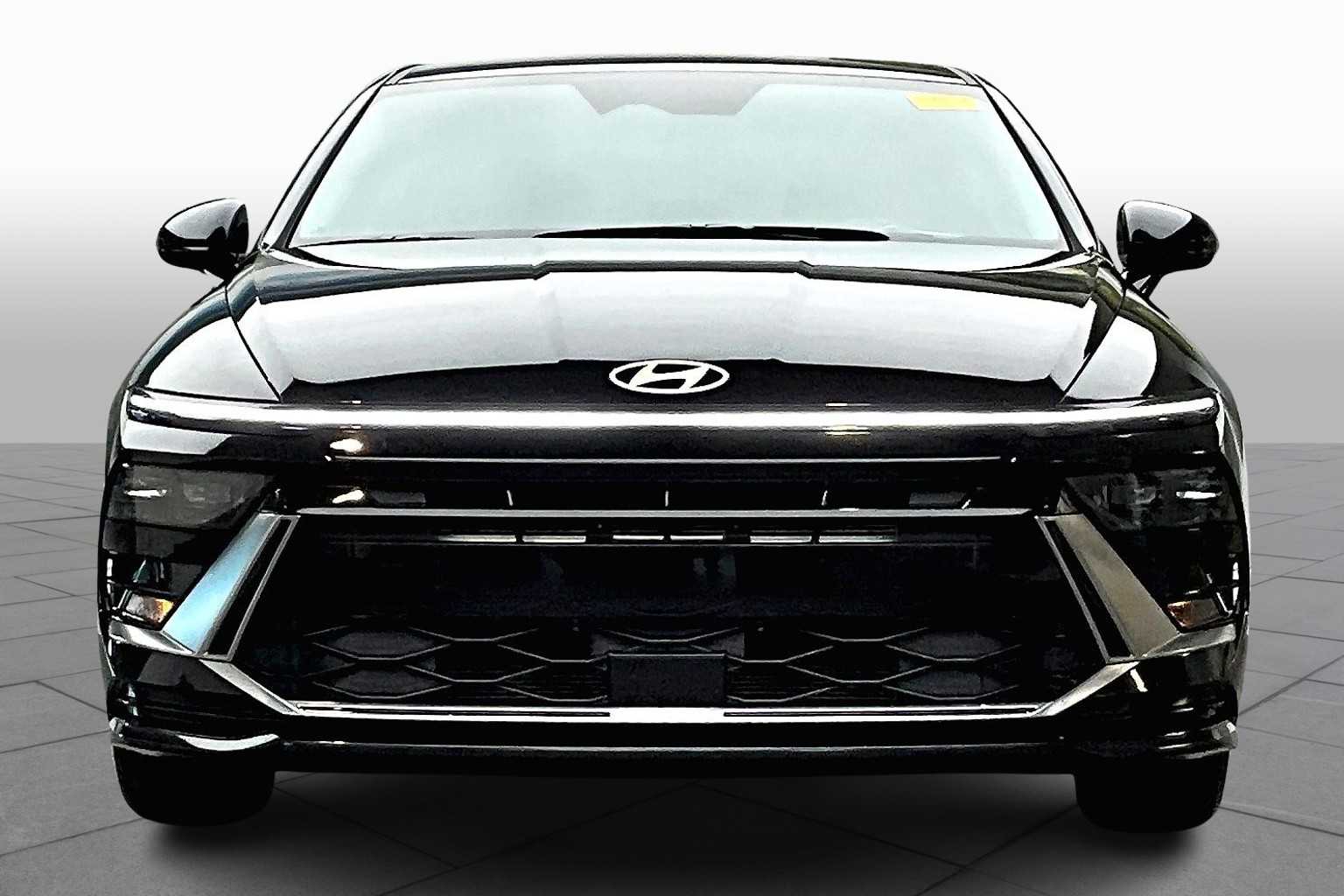 2024 Hyundai Sonata SEL photo 3