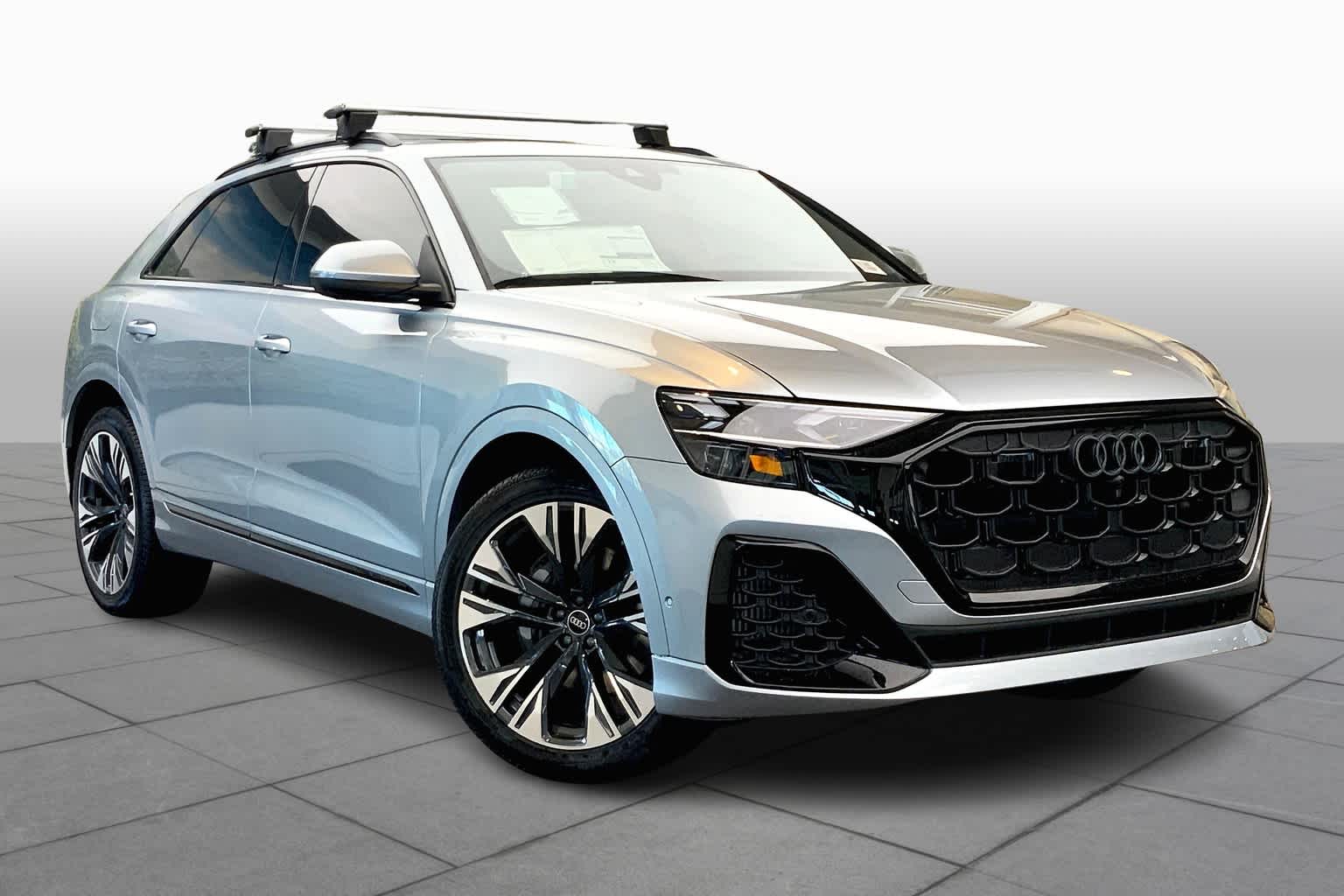 2025 Audi Q8 55 Prestige photo 2